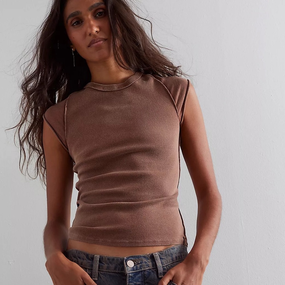 Free People brown ribbed t-shirt NWT
